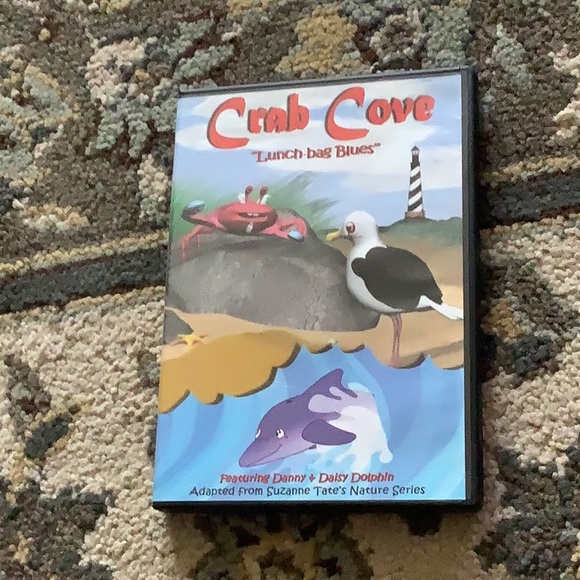 DVD kids crab cove lunch bag blues Great kids movie indoor recess daycare - Picture 1 of 3